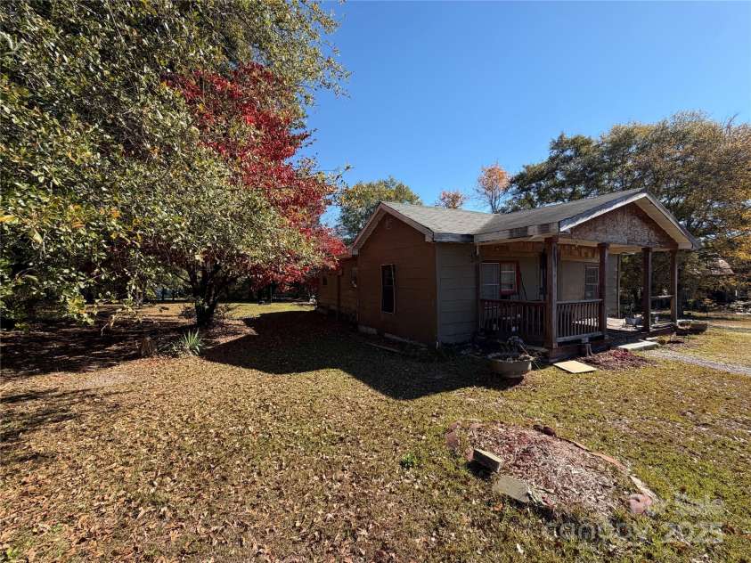 517 Peru Road, Morven, NC 28119.  MLS# CAR4321779, YatesRealty ID 2566. 
