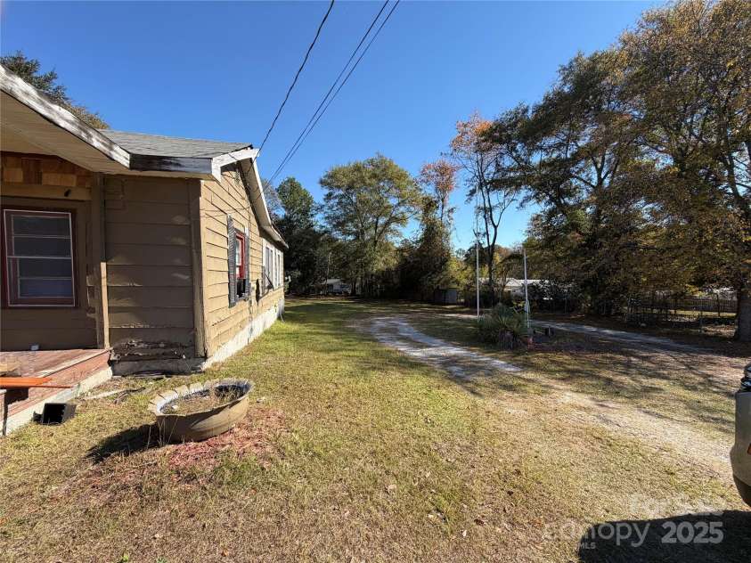 517 Peru Road, Morven, NC 28119.  MLS# CAR4321779, YatesRealty ID 2566. 