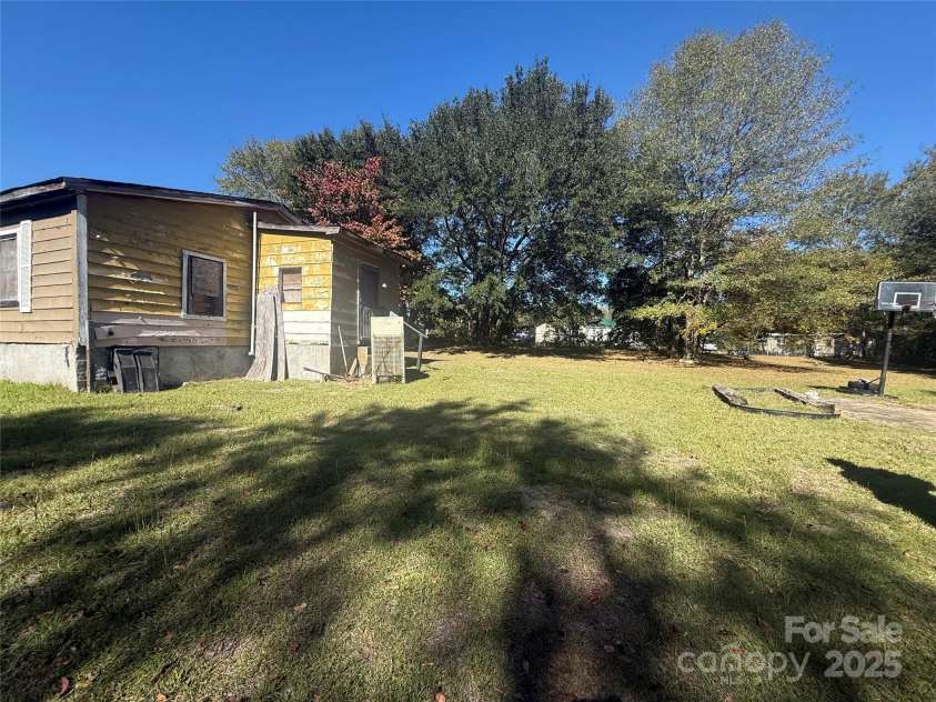 517 Peru Road, Morven, NC 28119.  MLS# CAR4321779, YatesRealty ID 2566. 