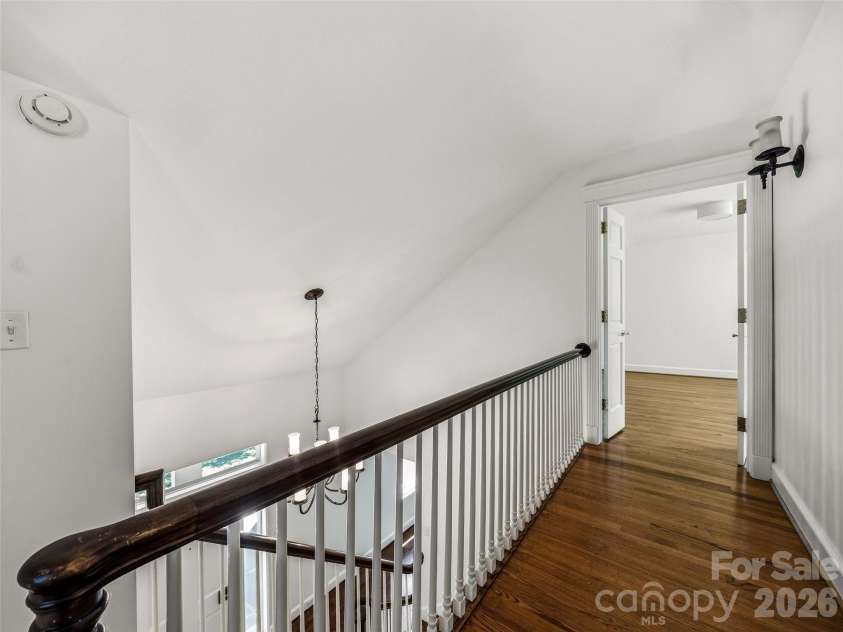 109 Stuyvesant Road, Asheville, NC 28803.  MLS# CAR4374865, YatesRealty ID 25663. 