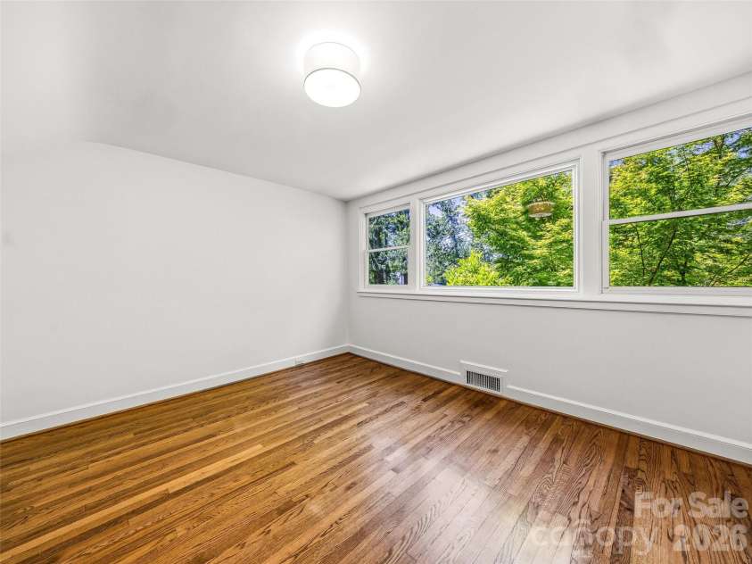 109 Stuyvesant Road, Asheville, NC 28803.  MLS# CAR4374865, YatesRealty ID 25663. Bedroom 2