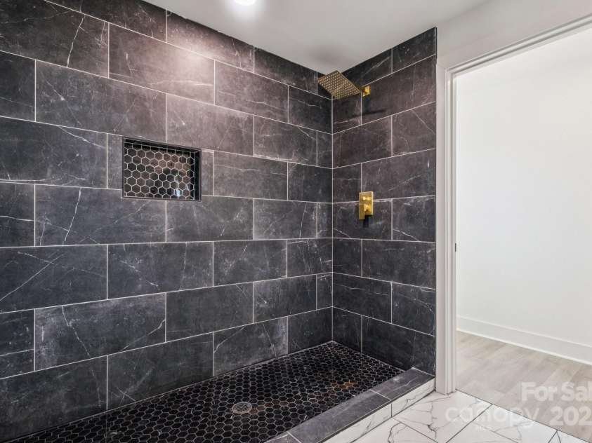 132 Kennedy Avenue, Kannapolis, NC 28083.  MLS# CAR4326889, YatesRealty ID 25663. 