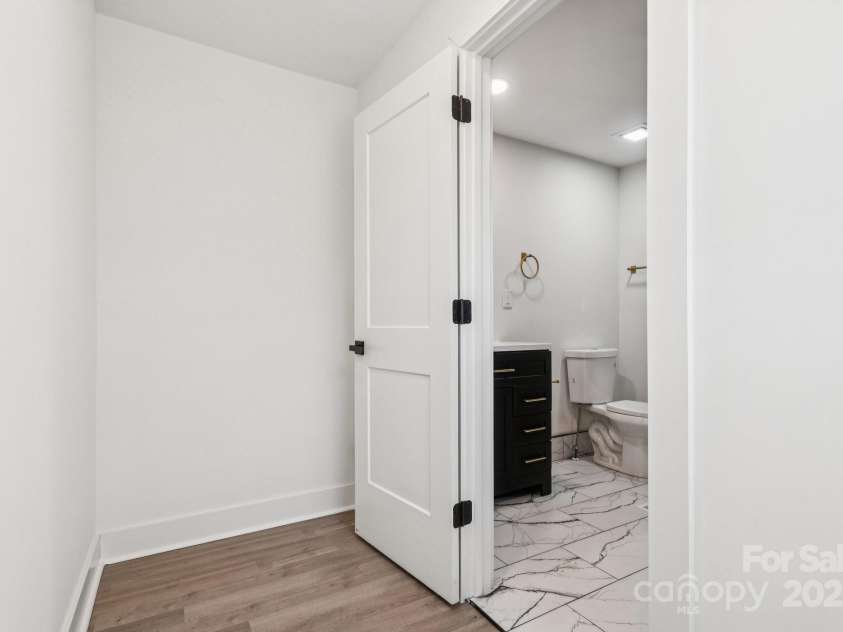 132 Kennedy Avenue, Kannapolis, NC 28083.  MLS# CAR4326889, YatesRealty ID 25663. 