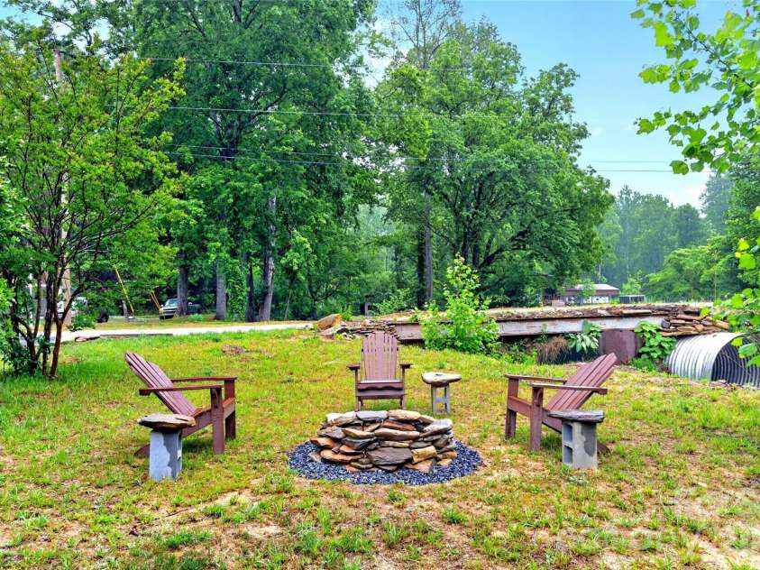 227 Locust Cove Road, Marion, NC 28752.  MLS# CAR4384646, YatesRealty ID 25664. 