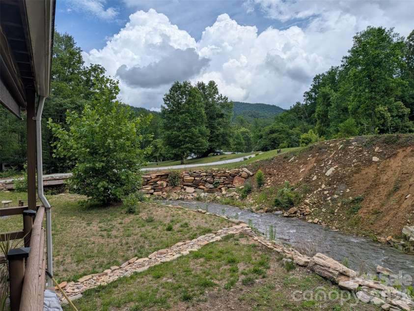 227 Locust Cove Road, Marion, NC 28752.  MLS# CAR4384646, YatesRealty ID 25664. 