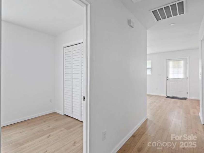 313 Park Road, Wadesboro, NC 28170.  MLS# CAR4272310, YatesRealty ID 25664. 