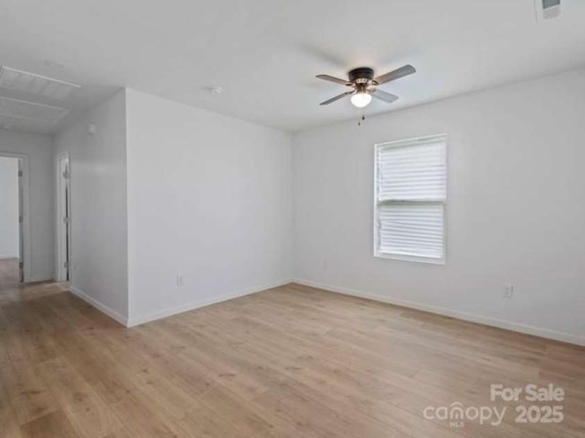 313 Park Road, Wadesboro, NC 28170.  MLS# CAR4272310, YatesRealty ID 25664. 