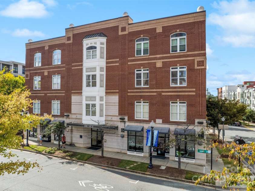 1700 Camden Road, Charlotte, NC 28203.  MLS# CAR4308730, YatesRealty ID 25665. 