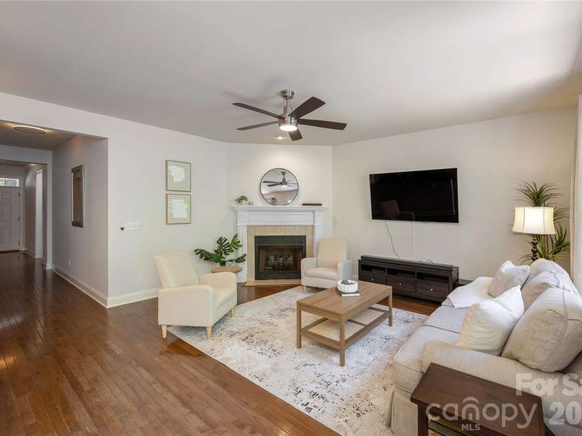 5 Hoolet Court, Biltmore Lake, NC 28715.  MLS# CAR4372678, YatesRealty ID 25665. Hardwood floors