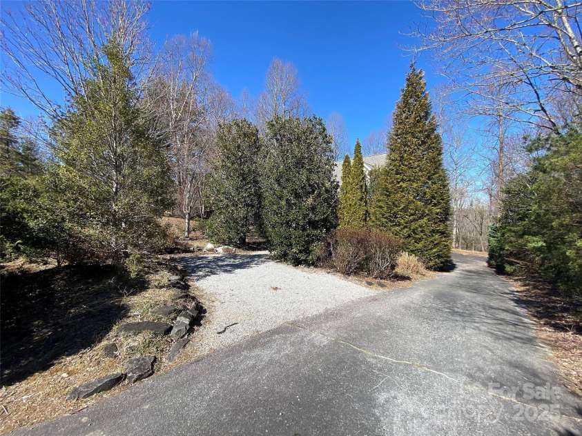 1208 Kanuga Ridge Road, Hendersonville, NC 28739.  MLS# CAR4216501, YatesRealty ID 25667. 