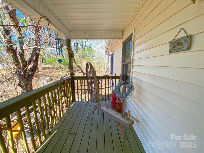 1208 Kanuga Ridge Road, Hendersonville, NC 28739.  MLS# CAR4216501, YatesRealty ID 25667. 