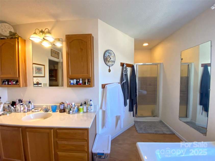 1208 Kanuga Ridge Road, Hendersonville, NC 28739.  MLS# CAR4216501, YatesRealty ID 25667. 