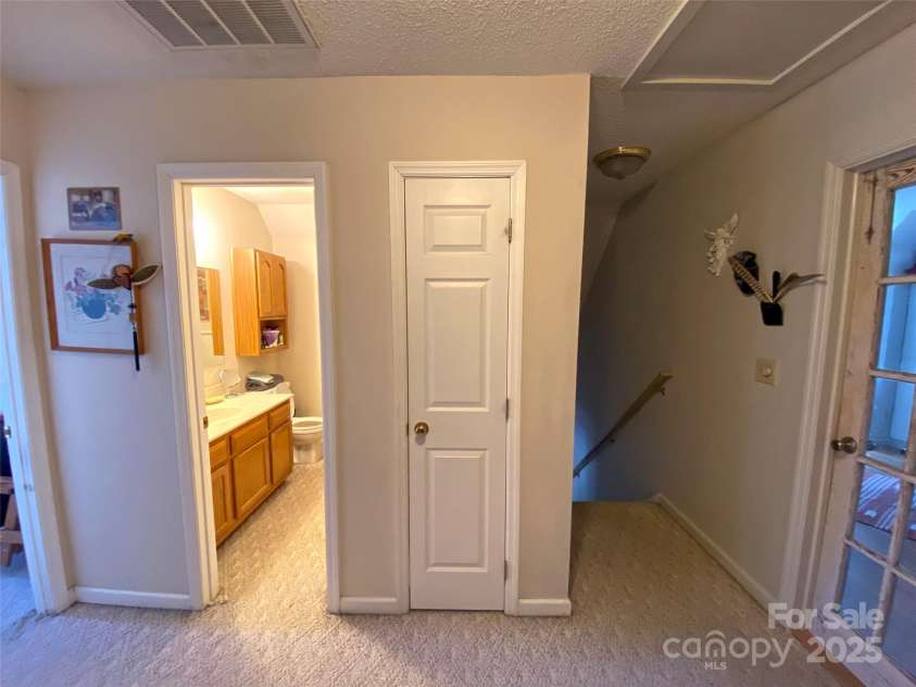 1208 Kanuga Ridge Road, Hendersonville, NC 28739.  MLS# CAR4216501, YatesRealty ID 25667. 