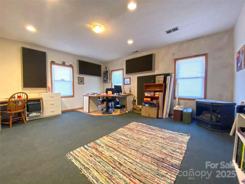 1208 Kanuga Ridge Road, Hendersonville, NC 28739.  MLS# CAR4216501, YatesRealty ID 25667. 