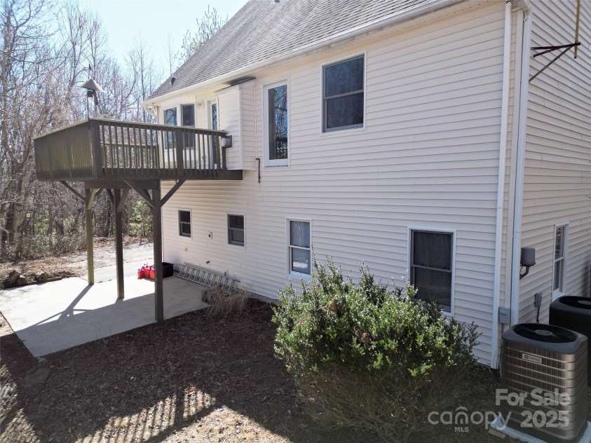 1208 Kanuga Ridge Road, Hendersonville, NC 28739.  MLS# CAR4216501, YatesRealty ID 25667. 