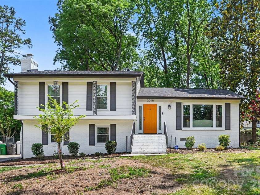 2018 Knell Drive, Charlotte, NC 28212.  MLS# CAR4384652, YatesRealty ID 25667. Front Exterior