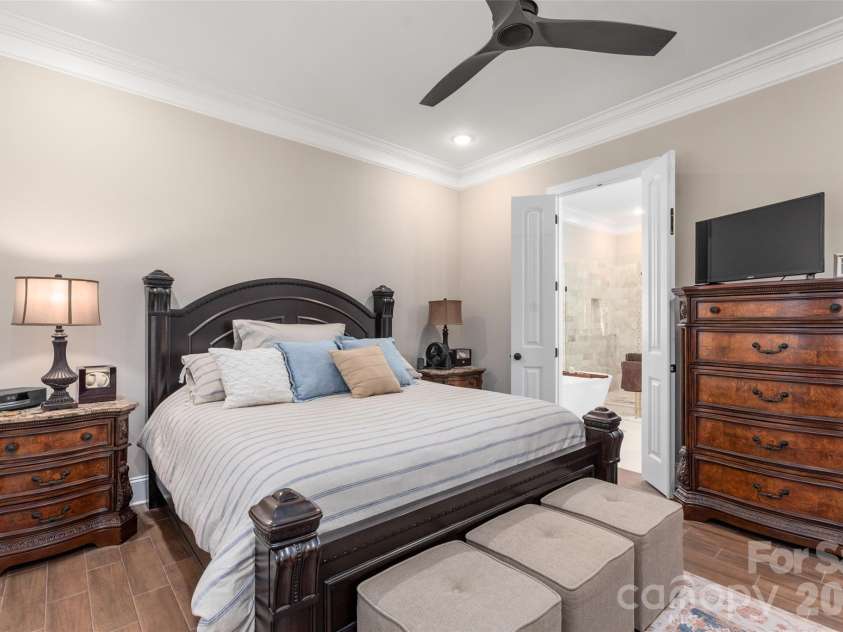 859 Irish Creek Drive, Landis, NC 28088.  MLS# CAR4370059, YatesRealty ID 25668. Primary bedroom
