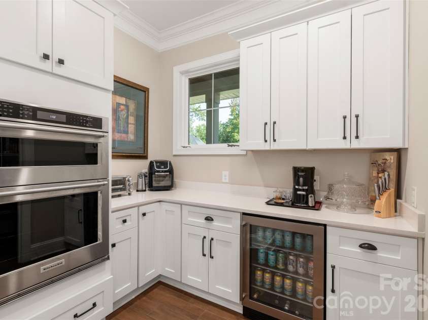 859 Irish Creek Drive, Landis, NC 28088.  MLS# CAR4370059, YatesRealty ID 25668. Scullery