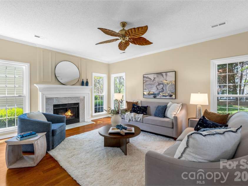 8501 Tonawanda Drive, Charlotte, NC 28277.  MLS# CAR4362441, YatesRealty ID 25669. 