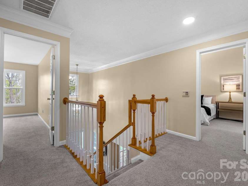 8501 Tonawanda Drive, Charlotte, NC 28277.  MLS# CAR4362441, YatesRealty ID 25669. 