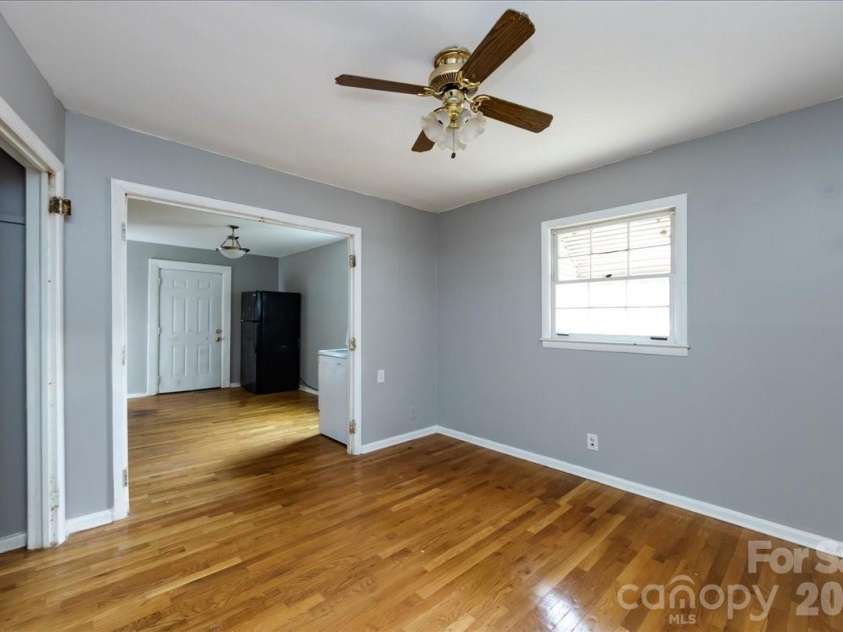 1628 Eastway Drive, Charlotte, NC 28205.  MLS# CAR4344022, YatesRealty ID 2567. Unit B