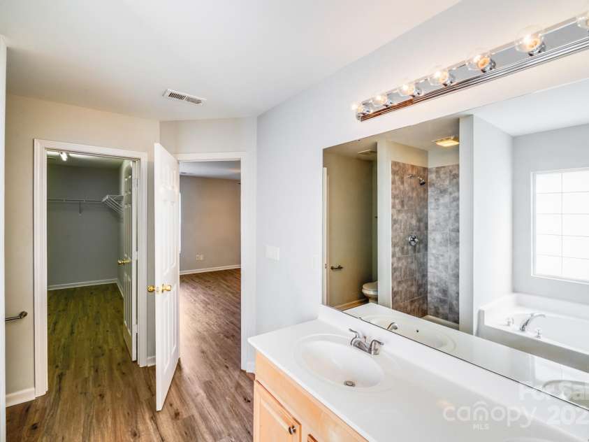 7403 Lamplighter Close Drive, Matthews, NC 28105.  MLS# CAR4308717, YatesRealty ID 2567. 