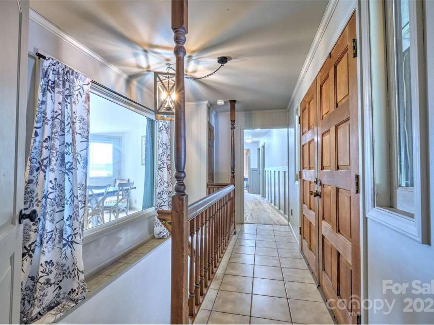 5390 Hudson Road, Lake Wylie, SC 29710.  MLS# CAR4274275, YatesRealty ID 25672. Now for the downstairs