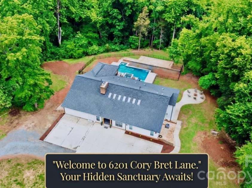 6201 Cory Bret Lane, Charlotte, NC 28278.  MLS# CAR4380325, YatesRealty ID 25672. 