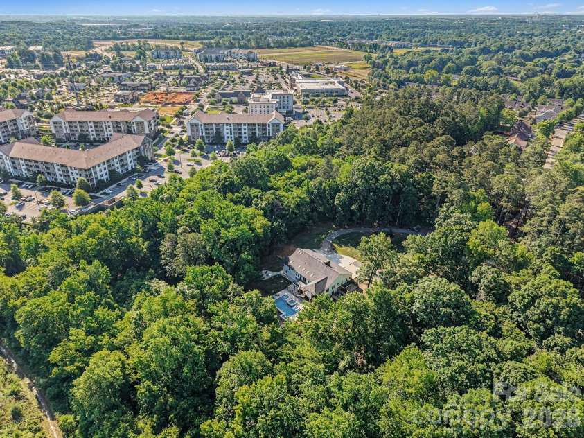 6201 Cory Bret Lane, Charlotte, NC 28278.  MLS# CAR4380325, YatesRealty ID 25672. 
