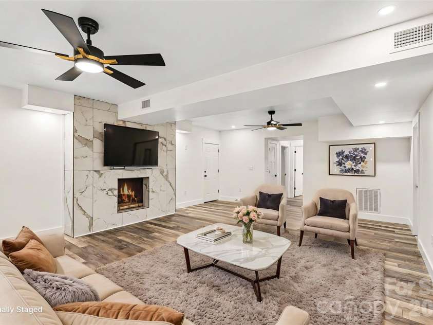 6201 Cory Bret Lane, Charlotte, NC 28278.  MLS# CAR4380325, YatesRealty ID 25672. Virtually staged