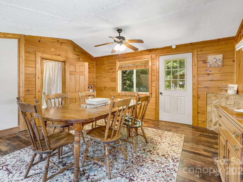 19 Timbers Edge Lane, Fairview, NC 28730.  MLS# CAR4278405, YatesRealty ID 25673. 