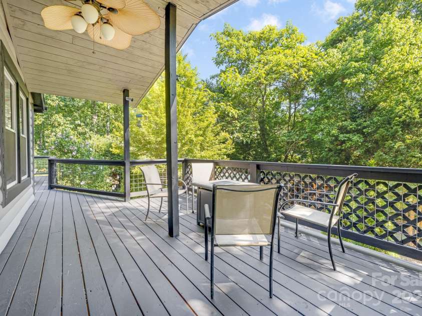 19 Timbers Edge Lane, Fairview, NC 28730.  MLS# CAR4278405, YatesRealty ID 25673. 