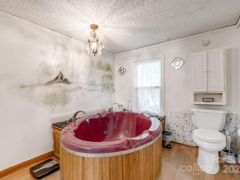 19 Timbers Edge Lane, Fairview, NC 28730.  MLS# CAR4278405, YatesRealty ID 25673. 
