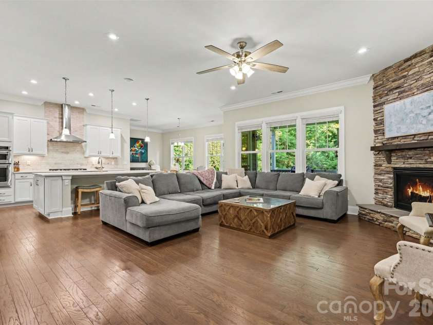 113 Cross Current Lane, Belmont, NC 28012.  MLS# CAR4381958, YatesRealty ID 25674. 