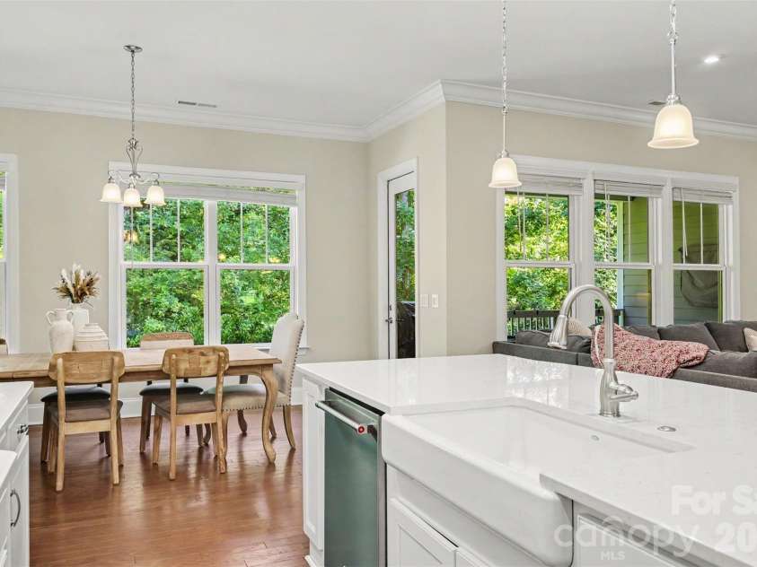 113 Cross Current Lane, Belmont, NC 28012.  MLS# CAR4381958, YatesRealty ID 25674. 