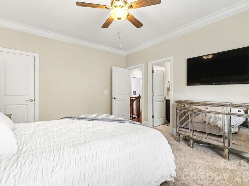 113 Cross Current Lane, Belmont, NC 28012.  MLS# CAR4381958, YatesRealty ID 25674. 