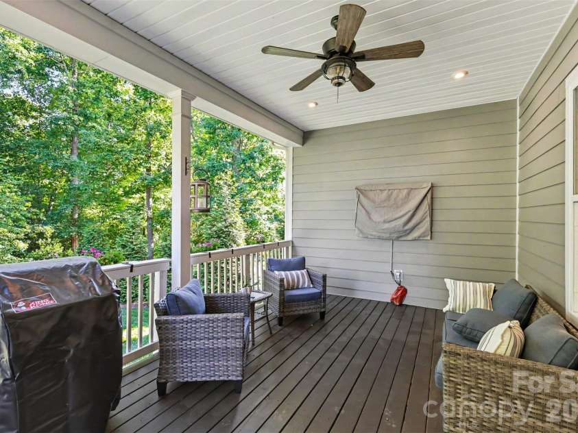 113 Cross Current Lane, Belmont, NC 28012.  MLS# CAR4381958, YatesRealty ID 25674. 