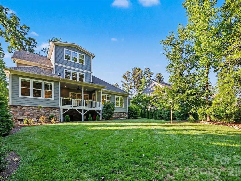 113 Cross Current Lane, Belmont, NC 28012.  MLS# CAR4381958, YatesRealty ID 25674. 