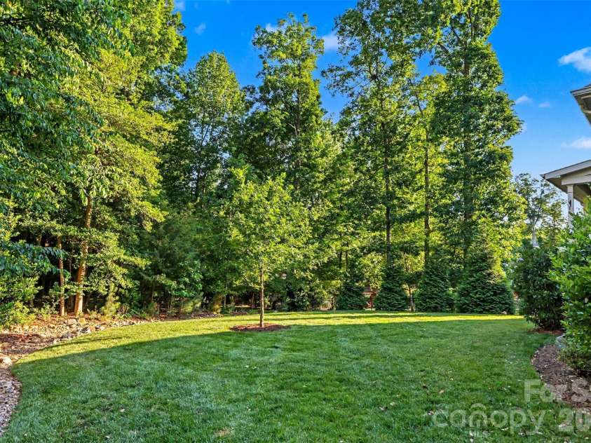 113 Cross Current Lane, Belmont, NC 28012.  MLS# CAR4381958, YatesRealty ID 25674. 