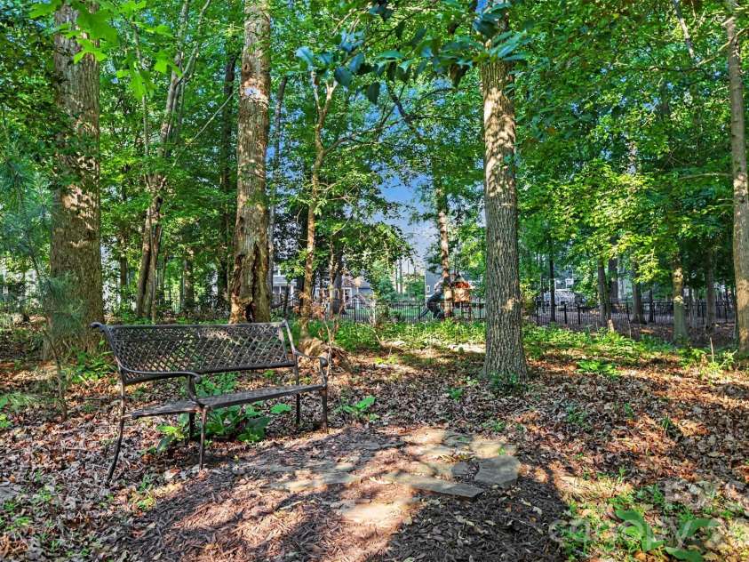 113 Cross Current Lane, Belmont, NC 28012.  MLS# CAR4381958, YatesRealty ID 25674. 