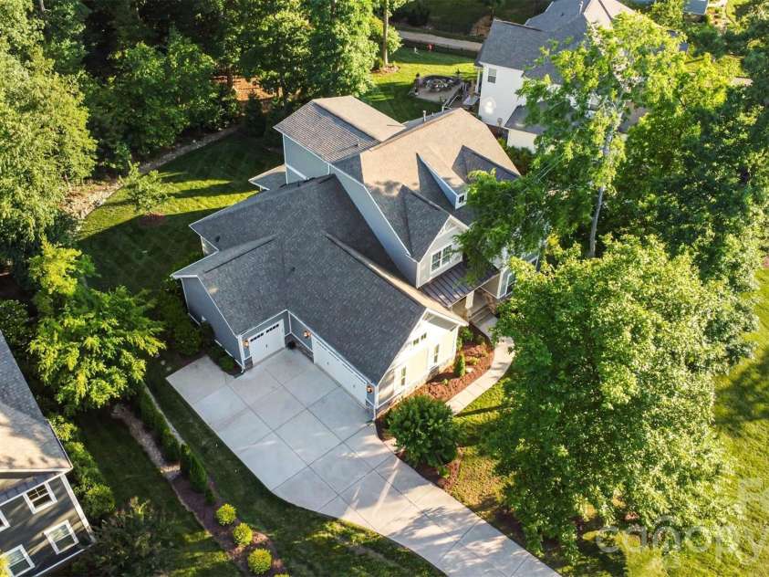113 Cross Current Lane, Belmont, NC 28012.  MLS# CAR4381958, YatesRealty ID 25674. 