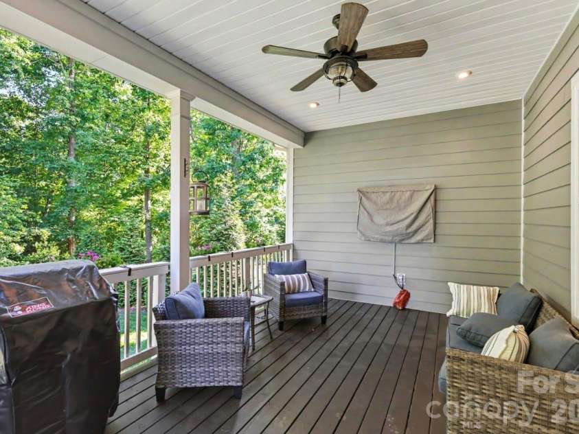 113 Cross Current Lane, Belmont, NC 28012.  MLS# CAR4420342, YatesRealty ID 25674. 
