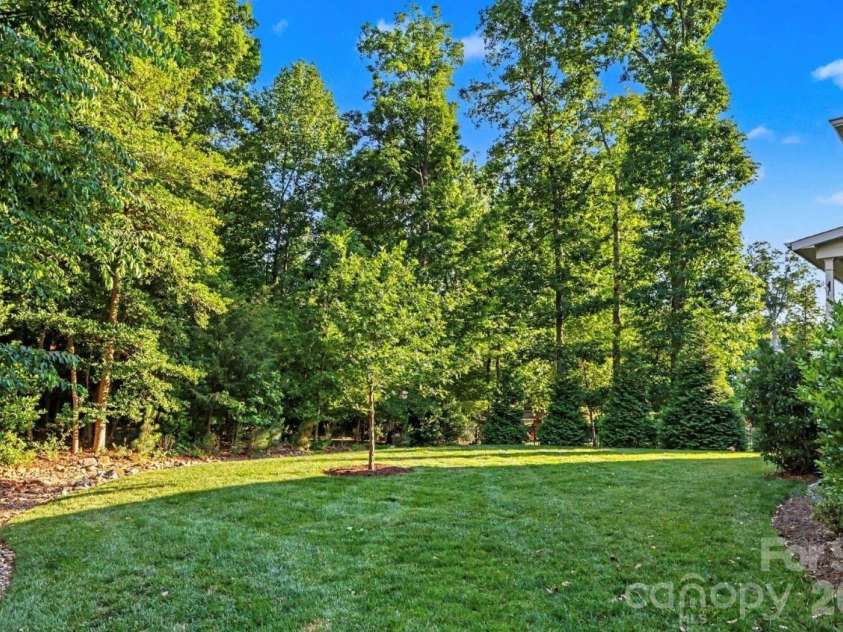 113 Cross Current Lane, Belmont, NC 28012.  MLS# CAR4420342, YatesRealty ID 25674. 