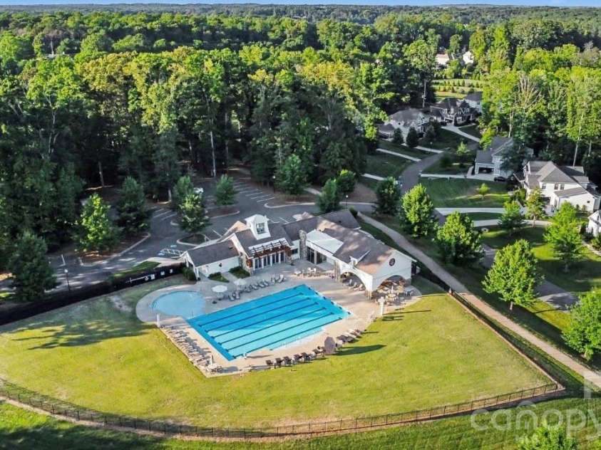 113 Cross Current Lane, Belmont, NC 28012.  MLS# CAR4420342, YatesRealty ID 25674. 