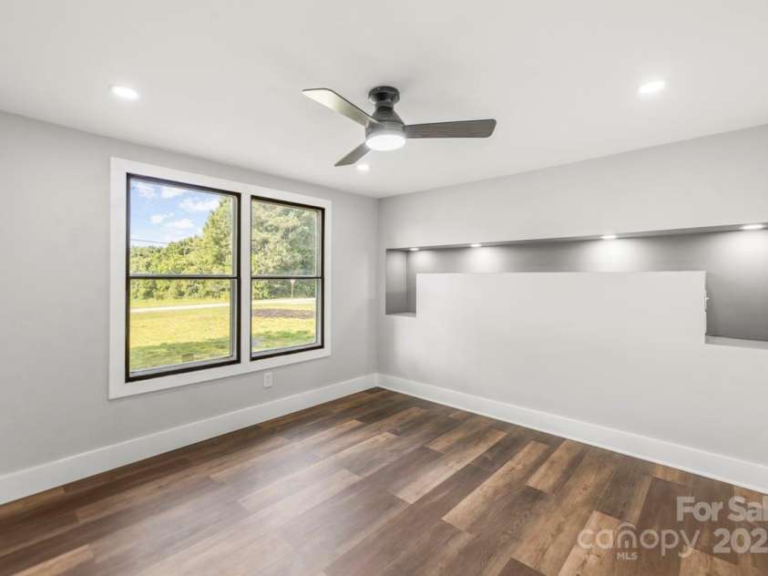 5354 Sherrills Ford Road, Catawba, NC 28609.  MLS# CAR4268743, YatesRealty ID 25674. Added focal point for bed and recessed lighting