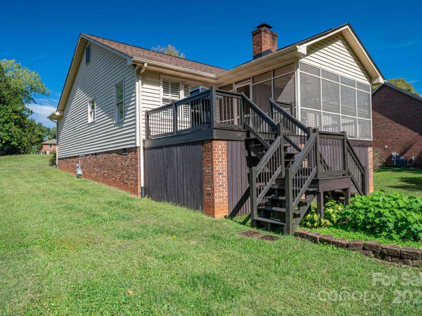 217 Rock Creek Drive, Lincolnton, NC 28092.  MLS# CAR4307464, YatesRealty ID 25675. 