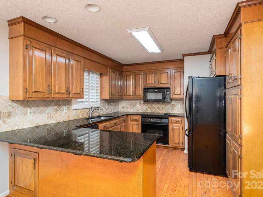 217 Rock Creek Drive, Lincolnton, NC 28092.  MLS# CAR4307464, YatesRealty ID 25675. 