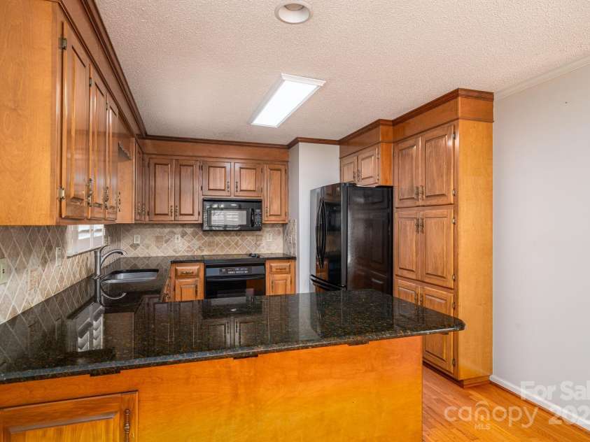 217 Rock Creek Drive, Lincolnton, NC 28092.  MLS# CAR4307464, YatesRealty ID 25675. 