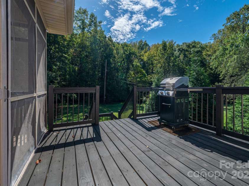 217 Rock Creek Drive, Lincolnton, NC 28092.  MLS# CAR4307464, YatesRealty ID 25675. 