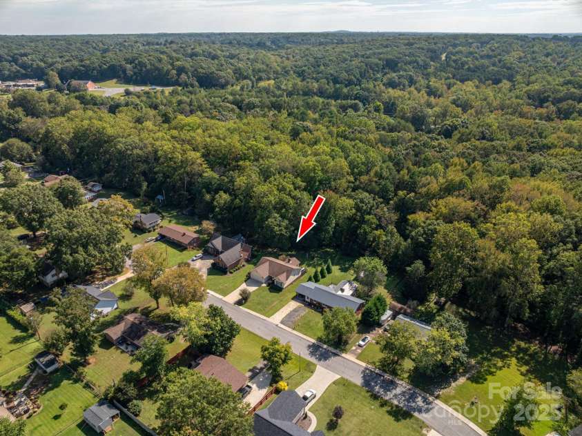 217 Rock Creek Drive, Lincolnton, NC 28092.  MLS# CAR4307464, YatesRealty ID 25675. 